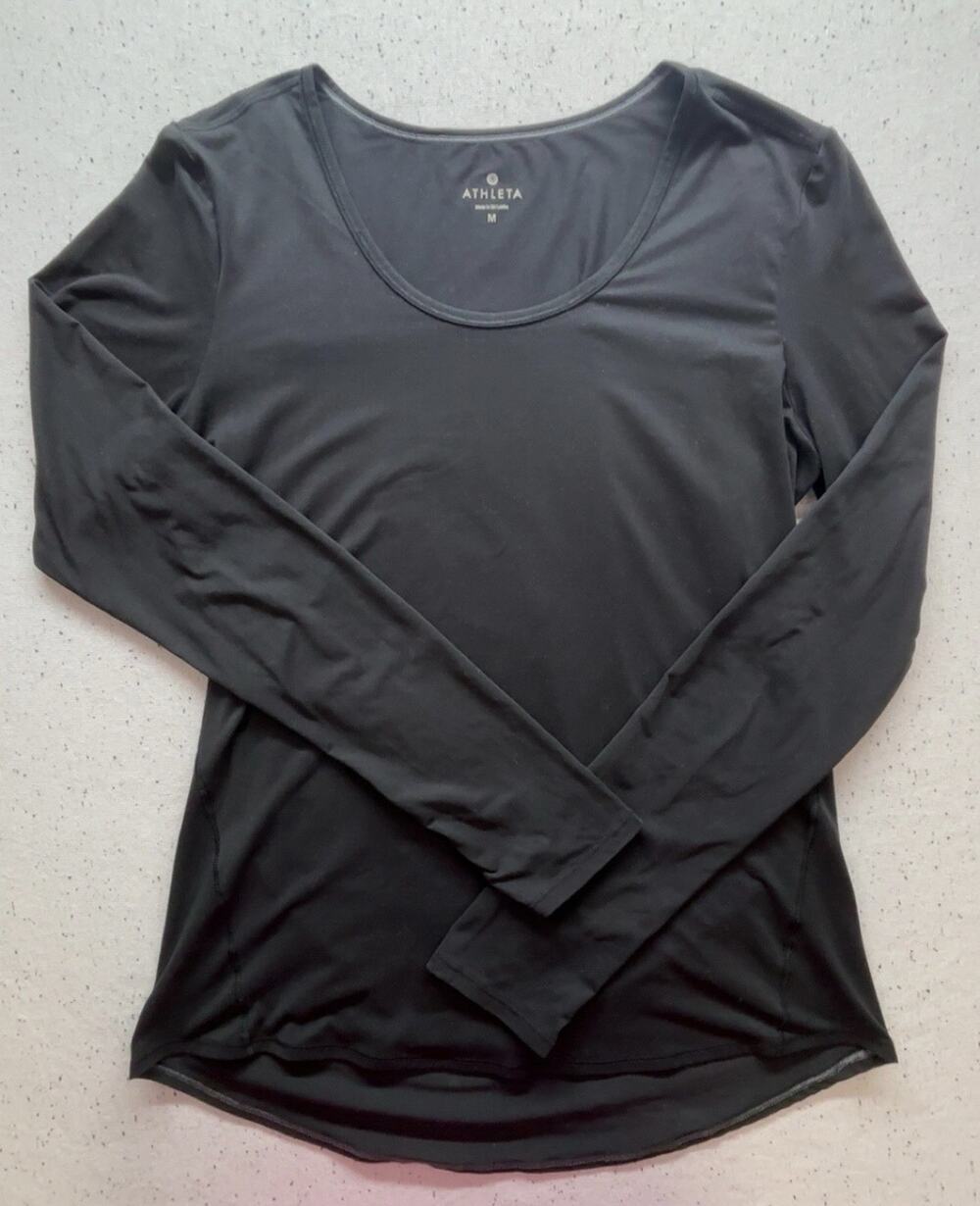 ATHLETA Stratus II Scoop Neck Long Sleeve Top Womens Medium M Black Athleisure
